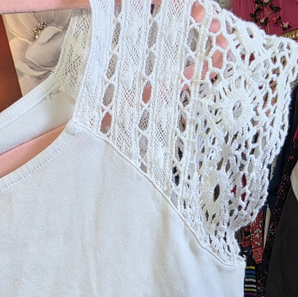 Lauren Ralph Lauren White Lace Cap Sleeve Knit Top Sz Small - Picture 5 of 5